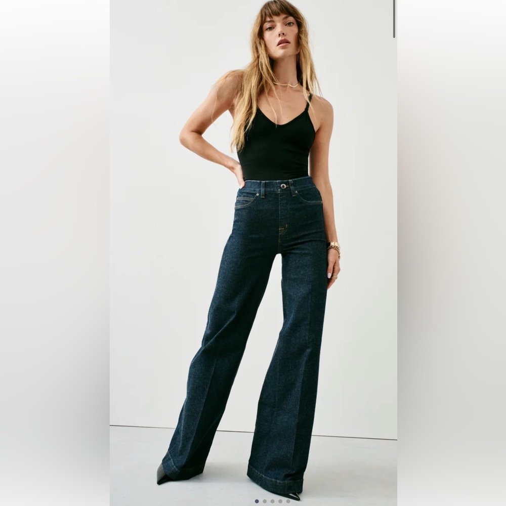 SPANXshape™ Original EveryWear
Wide Leg Jeans